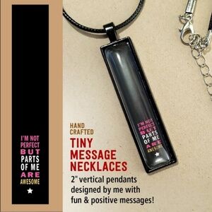 I'M NOT PERFECT Vertical Pendant Necklace